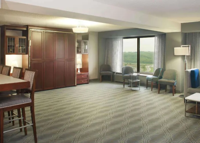 Doubletree By Hilton Minneapolis South Bloomington