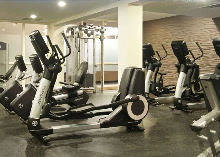 Doubletree By Hilton Minneapolis South 4*