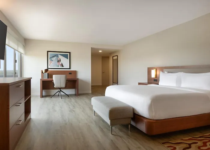 Hotel Doubletree By Hilton Minneapolis South 4*
