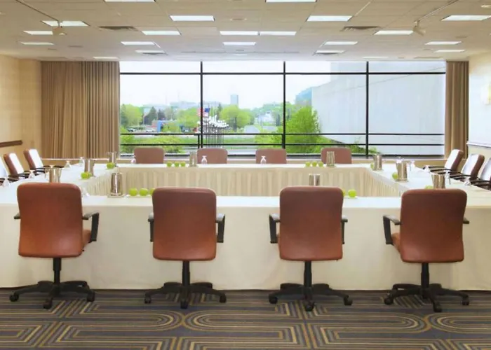Doubletree By Hilton Minneapolis South