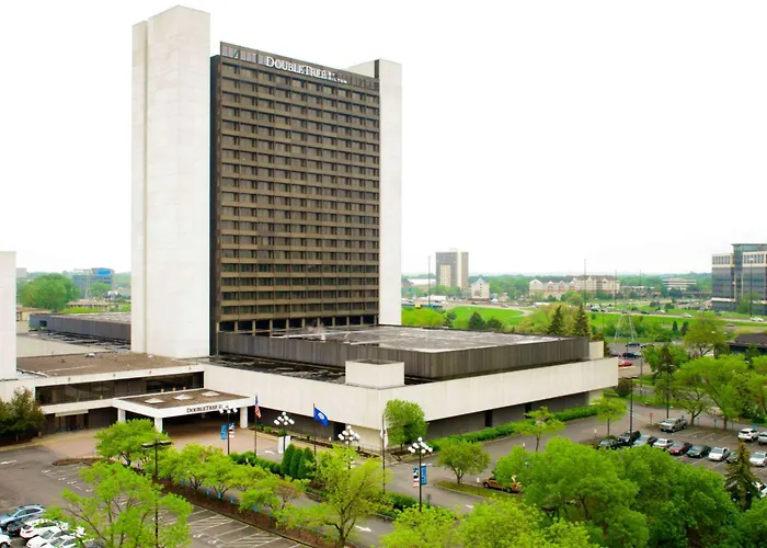 Doubletree By Hilton Minneapolis South Hotel Bloomington