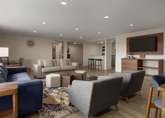 Doubletree By Hilton Minneapolis South 4*