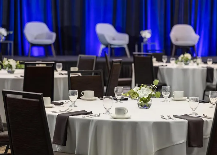 Hotel Doubletree By Hilton Minneapolis South Bloomington
