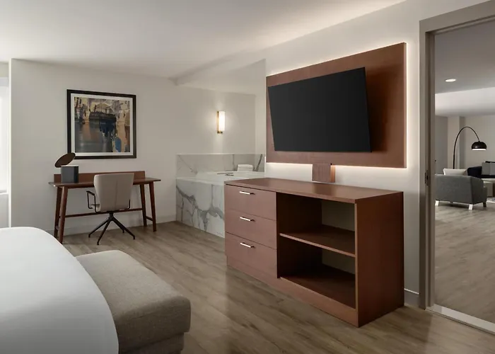 Doubletree By Hilton Minneapolis South Hotel Bloomington