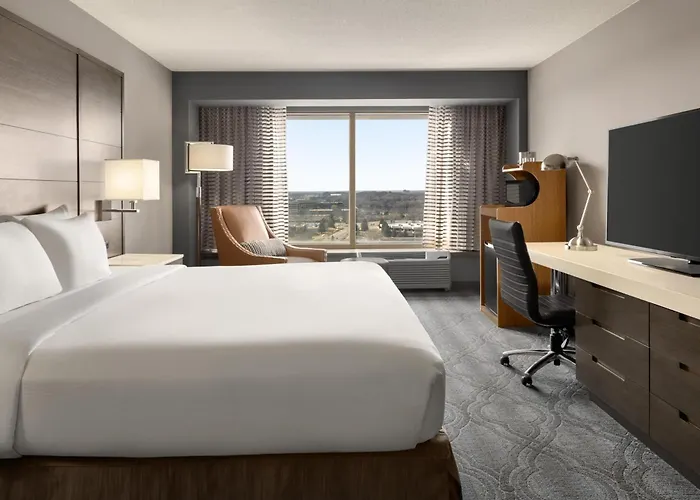 Doubletree By Hilton Minneapolis South Hotel 4*