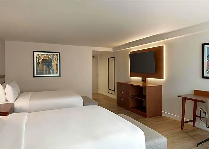 Doubletree By Hilton Minneapolis South Hotel 4*