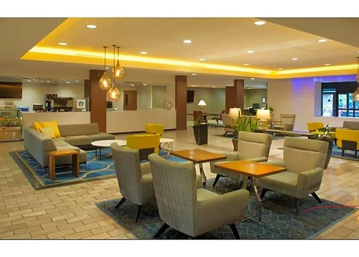 Doubletree By Hilton Minneapolis South Hotel Bloomington